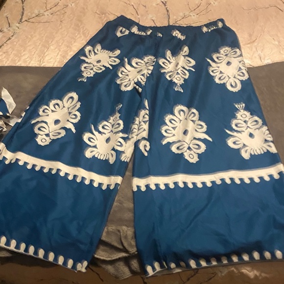SHEIN Blue and White Embroidered Two-Piece Set - Picture 4 of 4